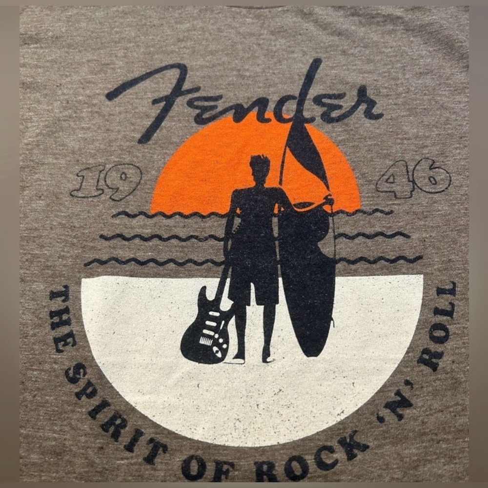 FENDER Brown Sunset Spirit of Rock n Roll Surfboard T-Shirt Unisex NWT - Picture 8 of 8